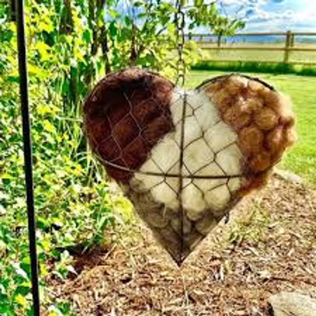 🔥LAST DAY 50% OFF - 🕊️🏡Handmade Natural Alpaca Fiber Bird Nesting Heart❤️A Cozy Gift for Birds