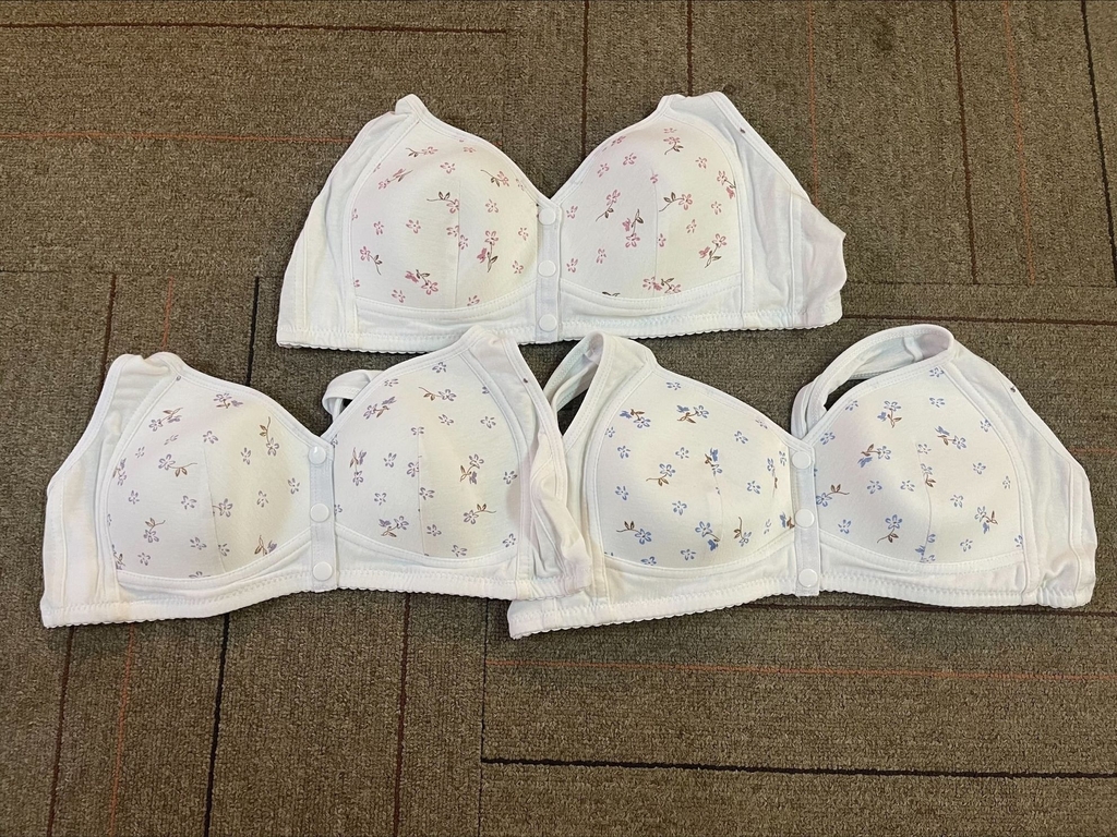 SoftestLayer™ - Comfortable & Convenient Front Button Bra - Daisy Bra