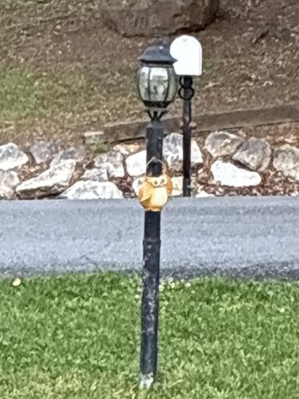 Solar Lights Outdoor Garden Decor, Solar Lanterns Outdoor Waterproof Metal Owl