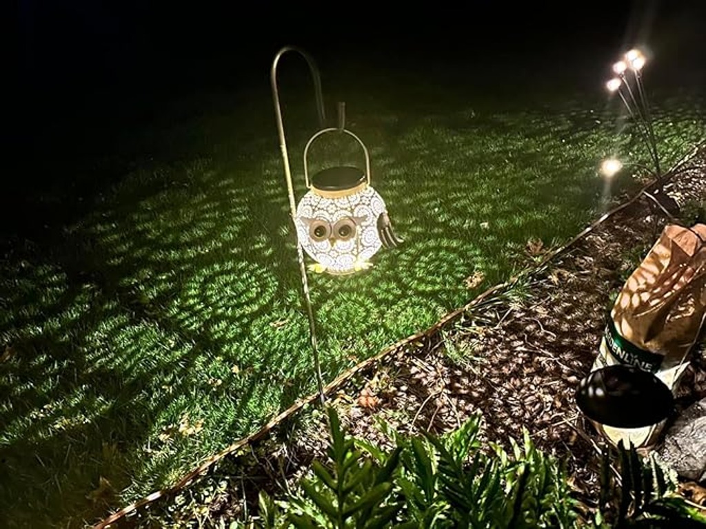 Solar Lights Outdoor Garden Decor, Solar Lanterns Outdoor Waterproof Metal Owl
